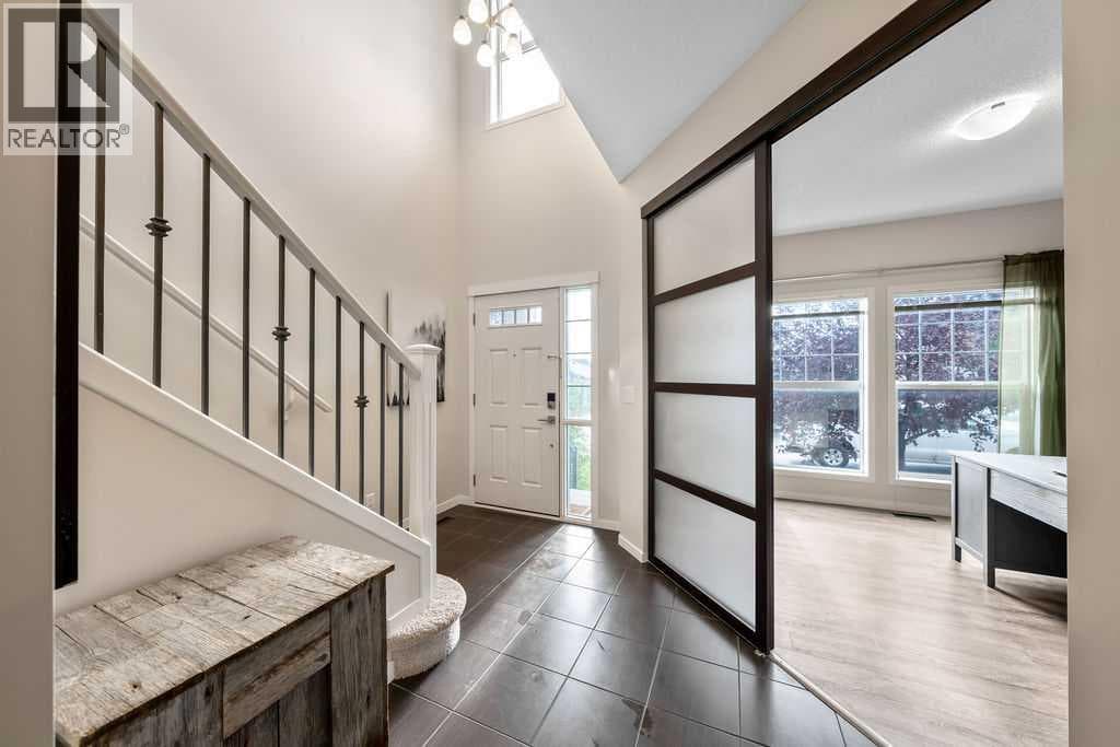 132 Evansborough Way NW property photo 4
