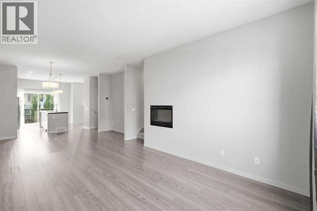 209 Copperpond Row SE property photo 9