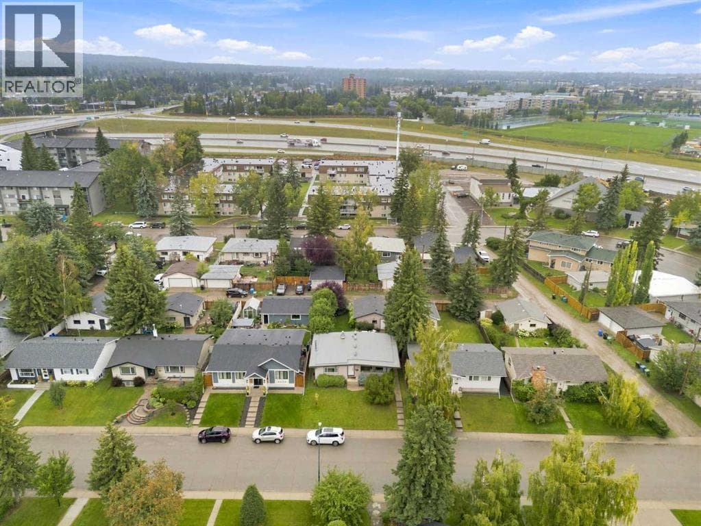5316 La Salle Crescent SW property photo 40