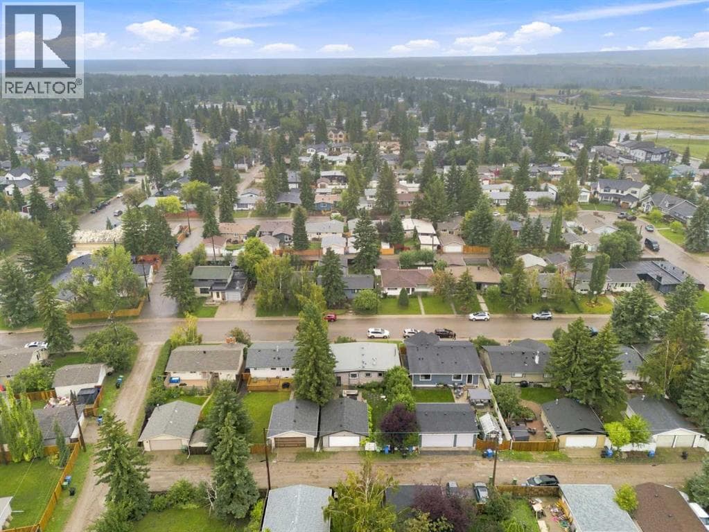 5316 La Salle Crescent SW property photo 42