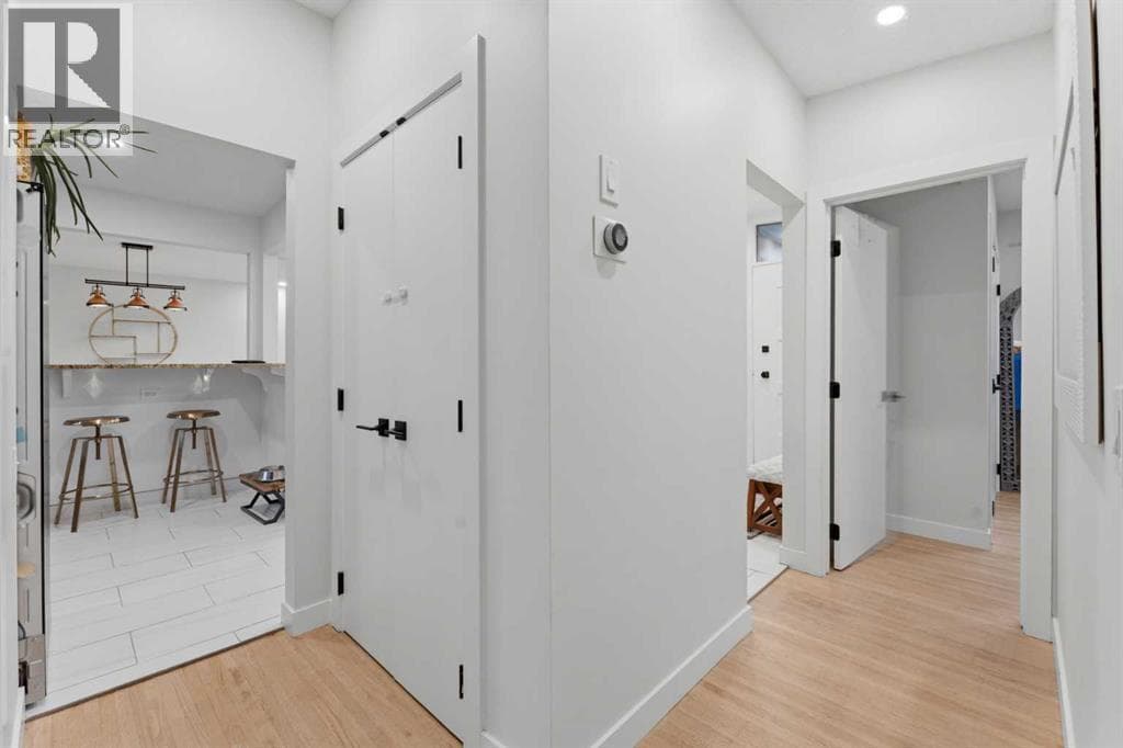 5316 La Salle Crescent SW property photo 20