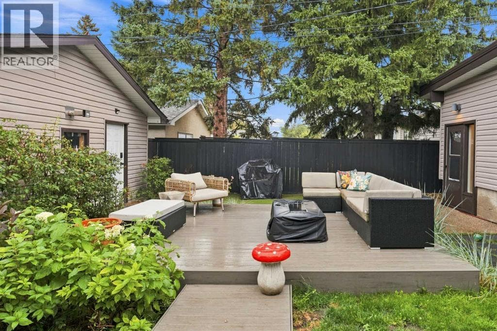 5316 La Salle Crescent SW property photo 34