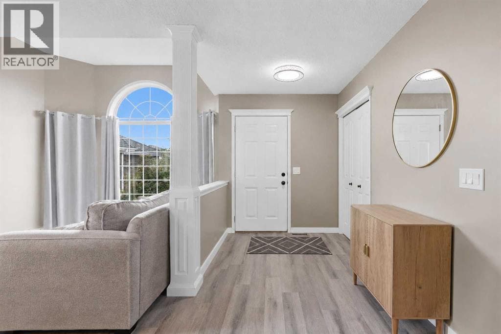 122 Sceptre Close NW property photo 10