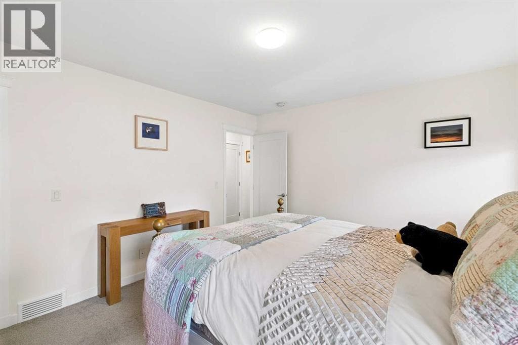 355 Woodbine Boulevard SW property photo 18