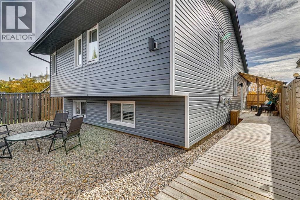 355 Woodbine Boulevard SW property photo 38