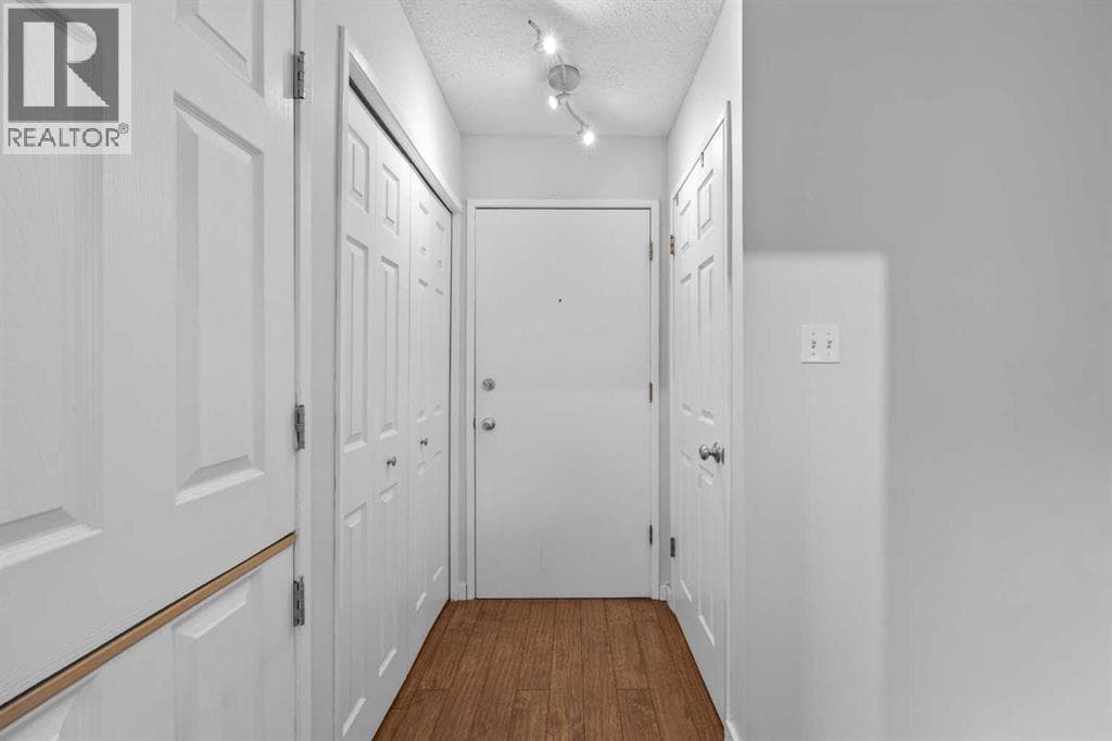 56, 3519 49 Street NW property photo 5