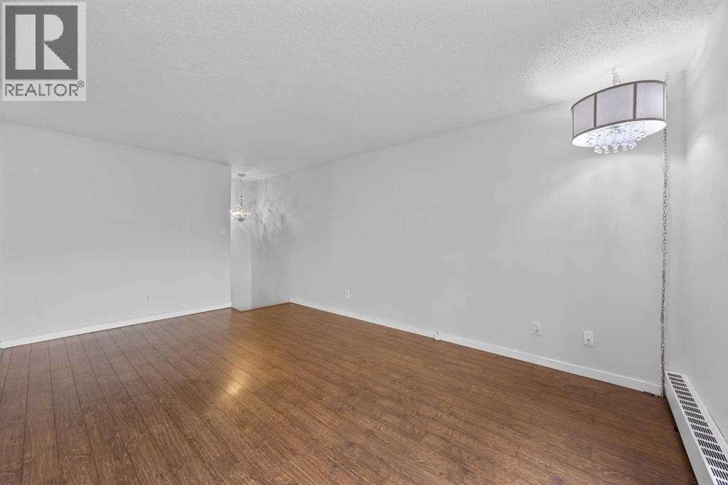 56, 3519 49 Street NW property photo 16