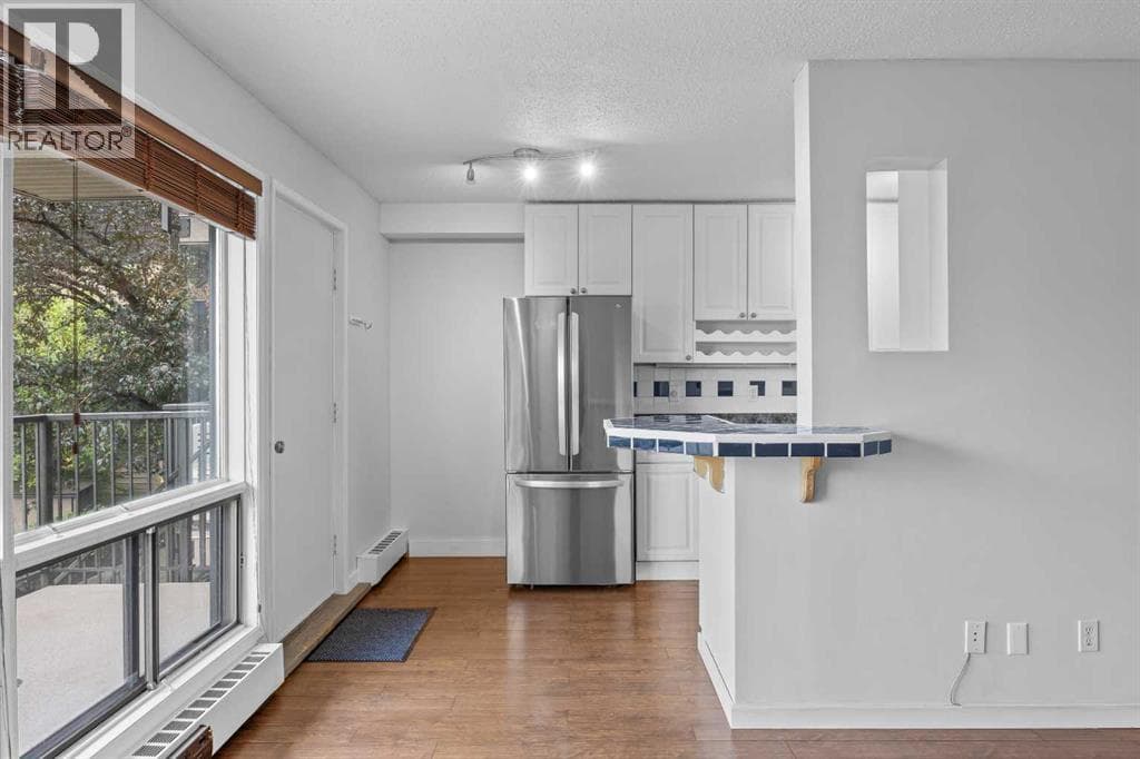 56, 3519 49 Street NW property photo 12