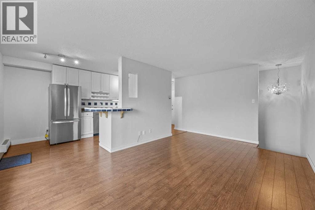 56, 3519 49 Street NW property photo 17