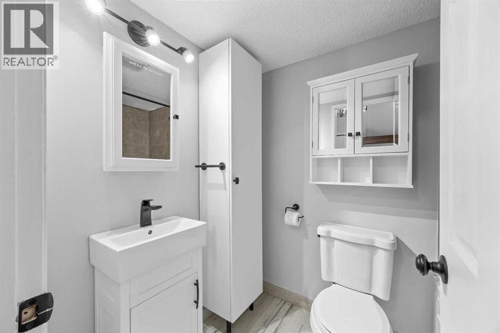 56, 3519 49 Street NW property photo 29