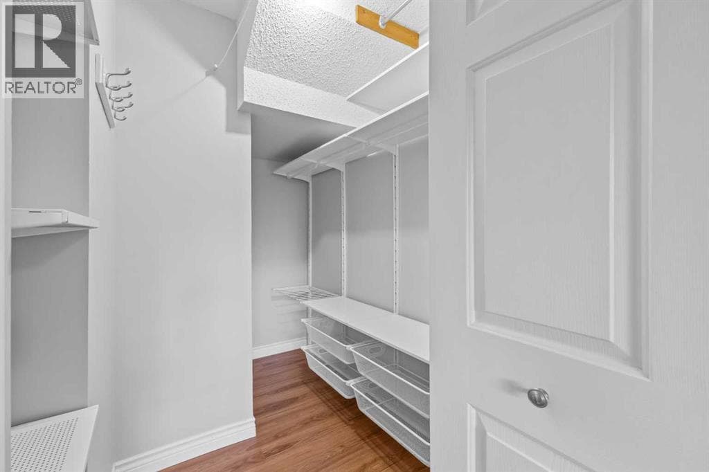 56, 3519 49 Street NW property photo 25