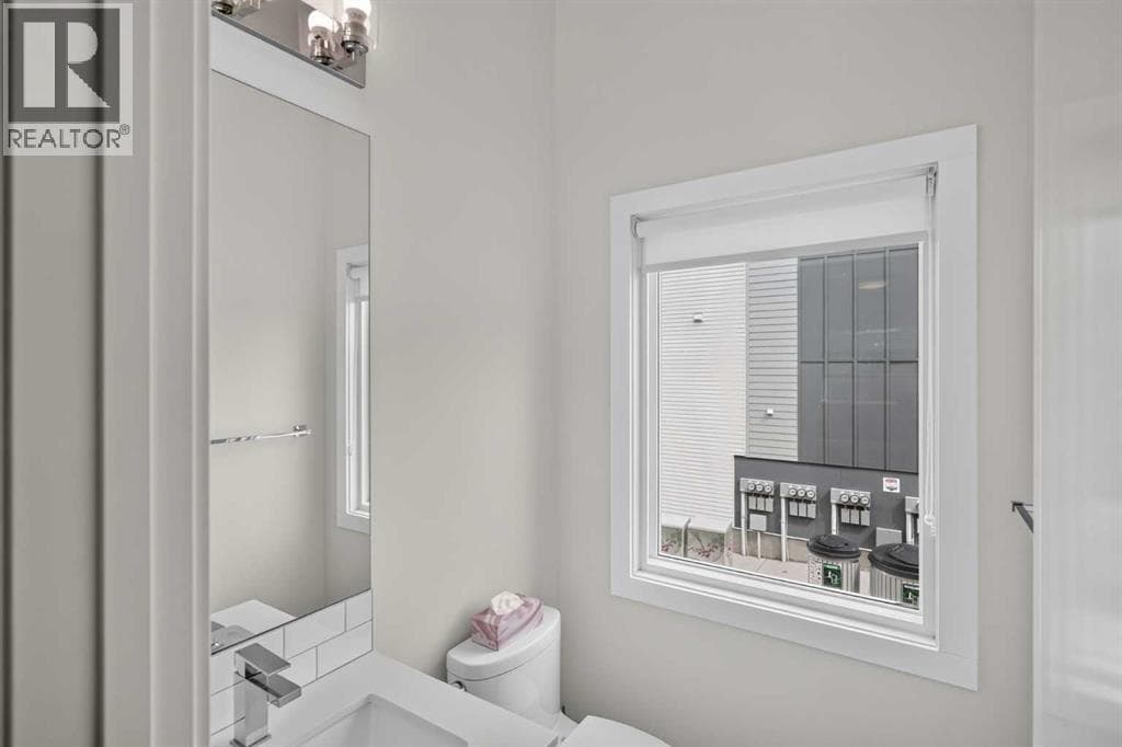 202, 101 Panatella Square NW property photo 12