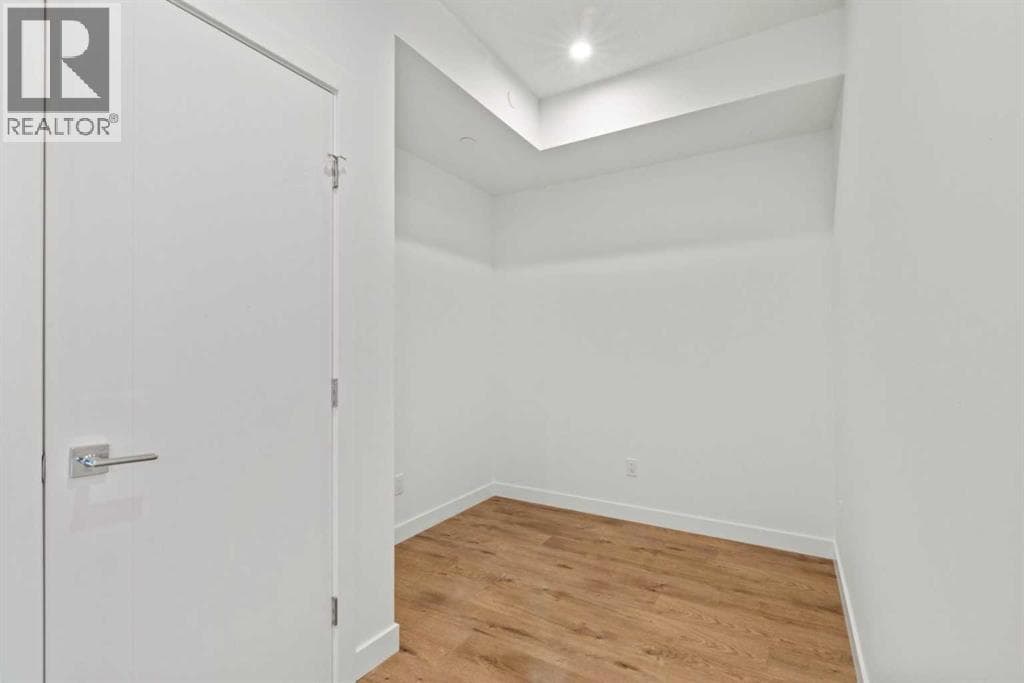 606, 8370 Broadcast Avenue SW property photo 3