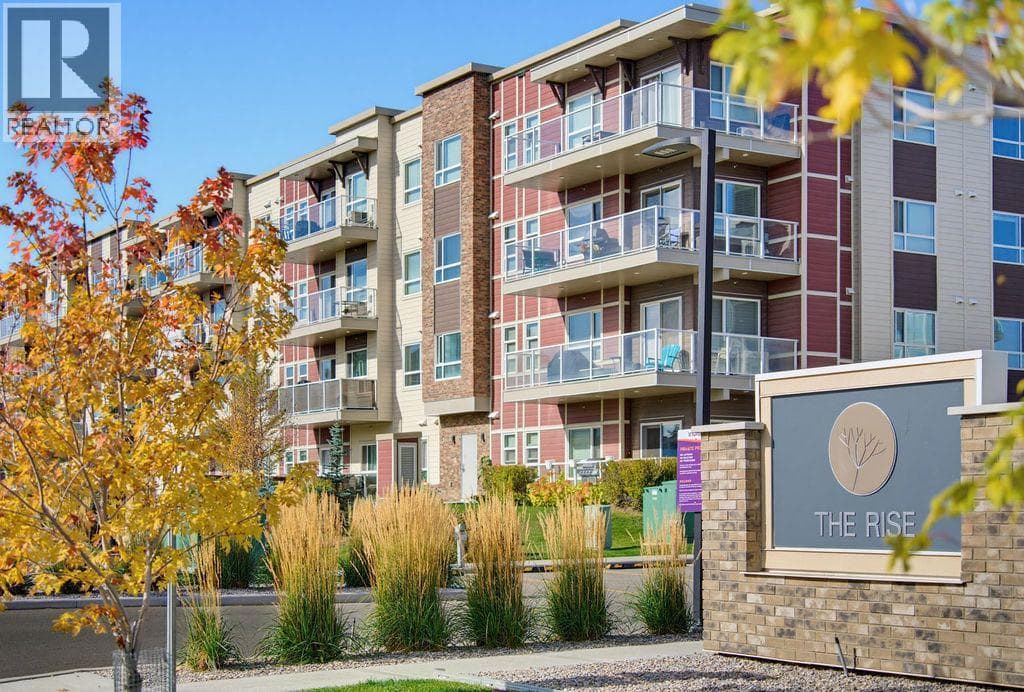 204, 300 Harvest Hills Place NE