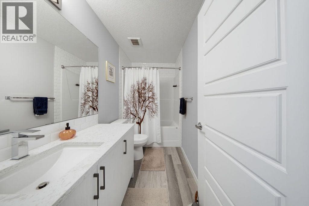 204, 300 Harvest Hills Place NE property photo 21