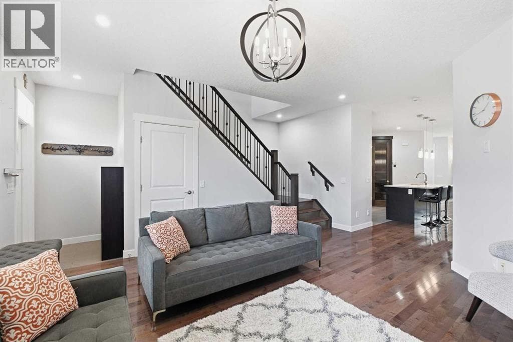 3502 3 Street NW property photo 9