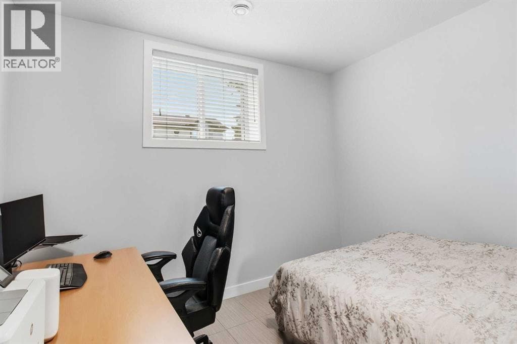 3502 3 Street NW property photo 23