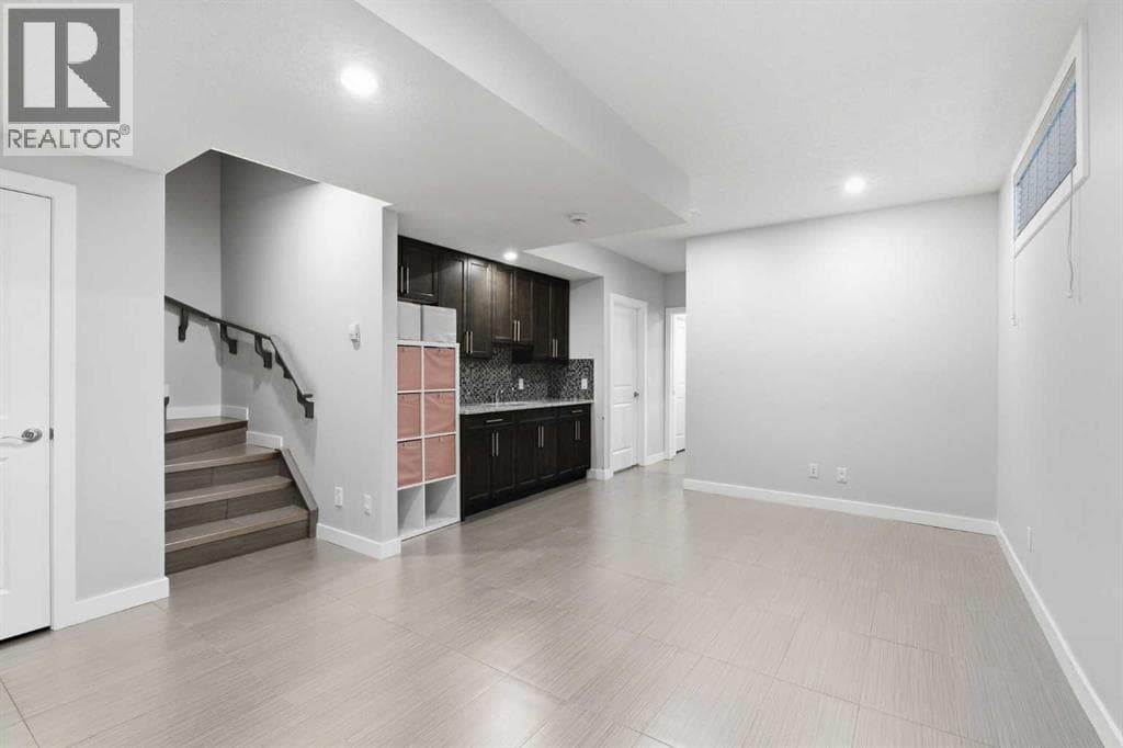 3502 3 Street NW property photo 18