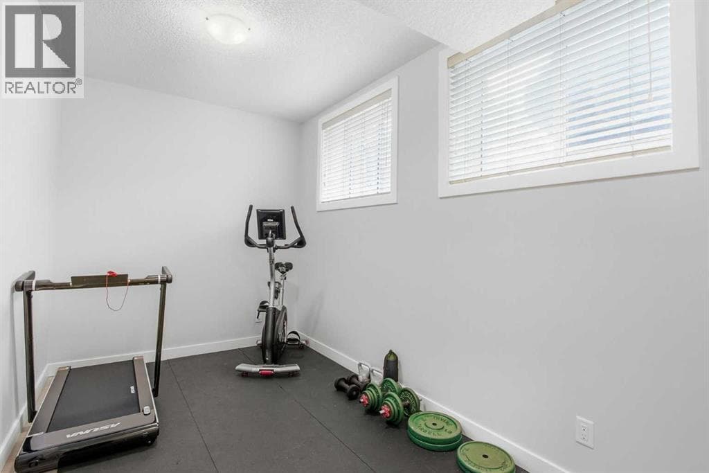 3502 3 Street NW property photo 21