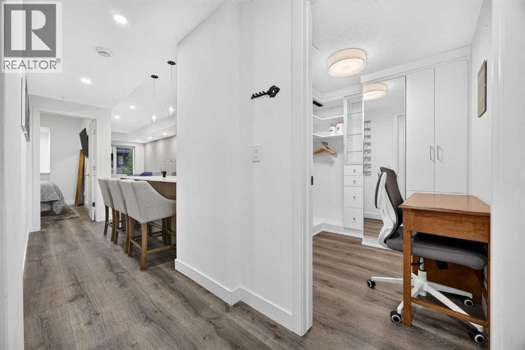 207, 3450 19 Street SW property photo 3