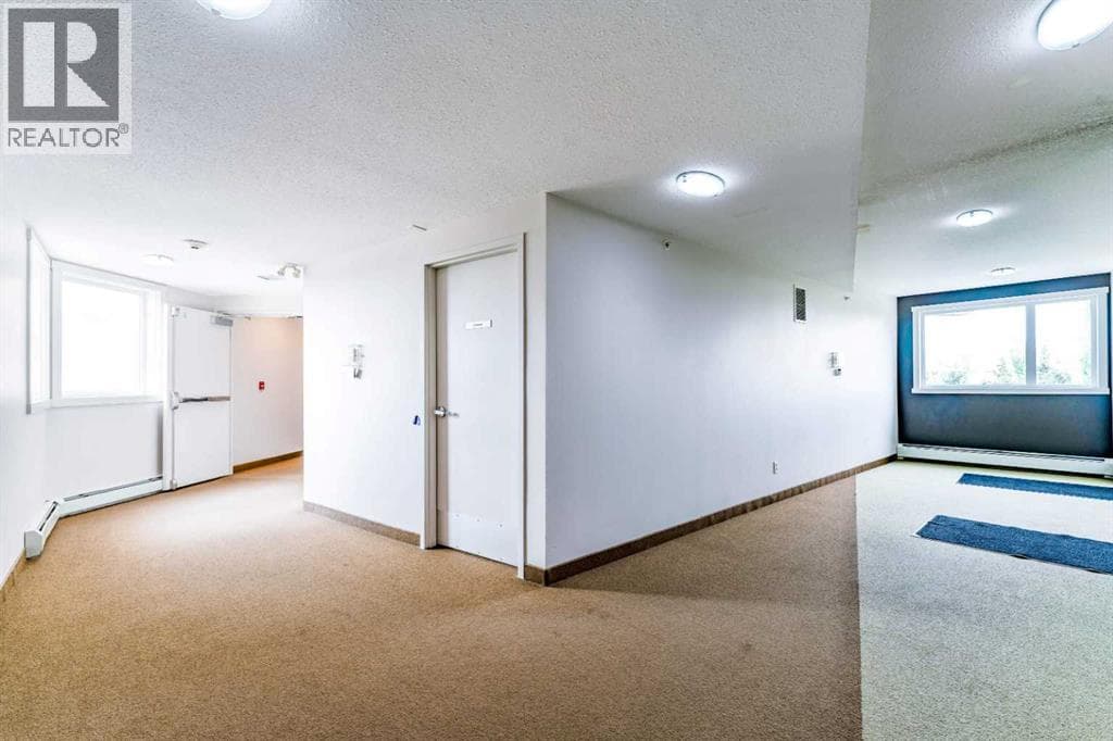 314, 69 Springborough Court SW property photo 6