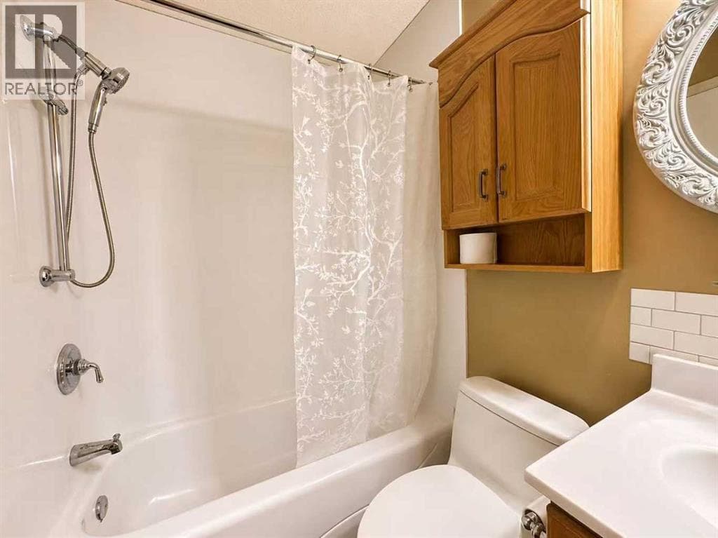 152 Coverton Close NE property photo 24
