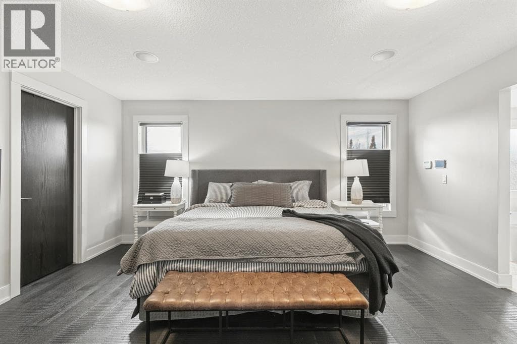 1904 50 Avenue SW property photo 32