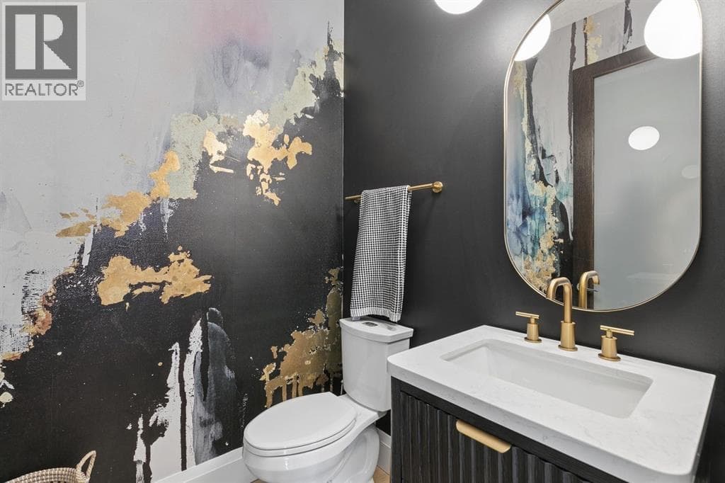 1904 50 Avenue SW property photo 18