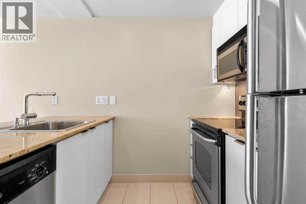 1132 12 Avenue SW property photo 15