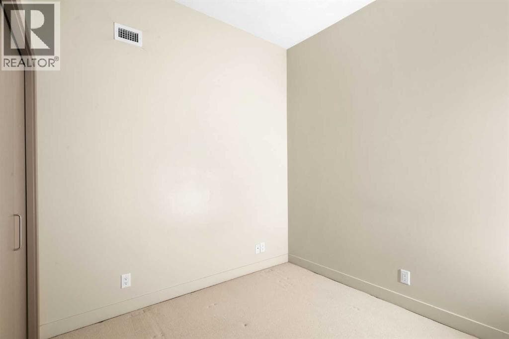 1132 12 Avenue SW property photo 21