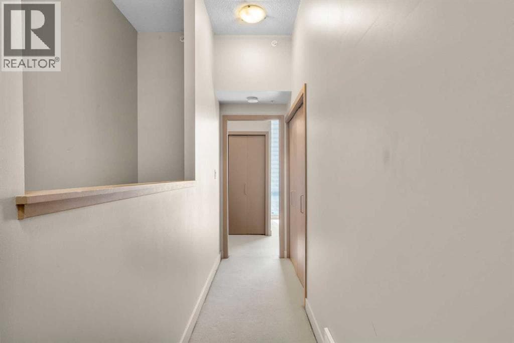 1132 12 Avenue SW property photo 22