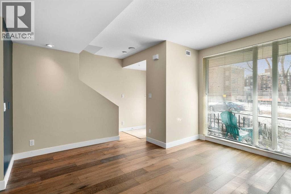 1132 12 Avenue SW property photo 12