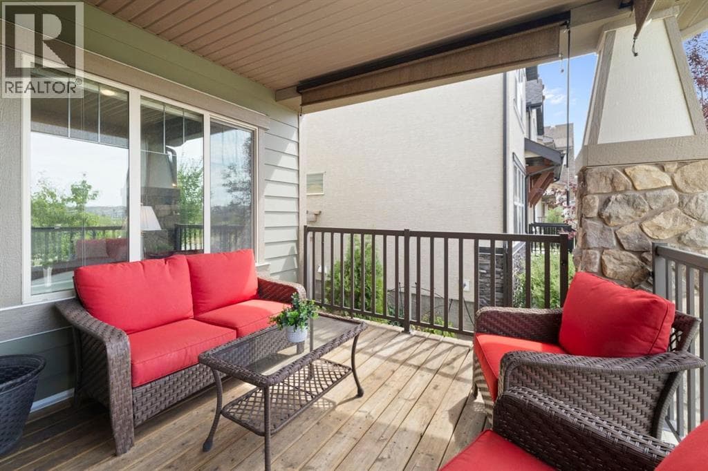 719 Mahogany Boulevard SE property photo 3