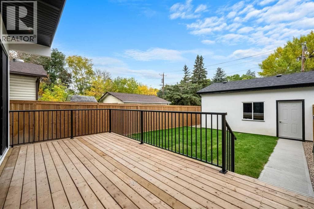 420 32 Avenue NW property photo 42