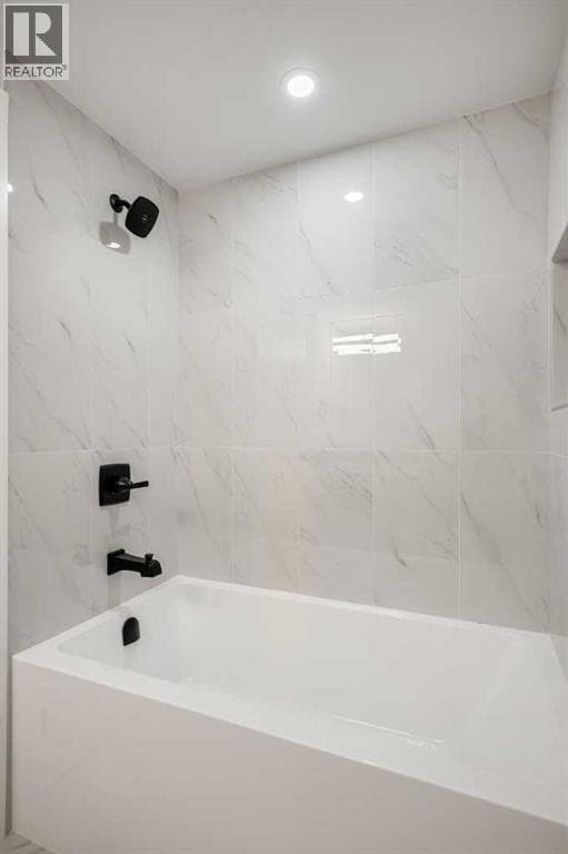 420 32 Avenue NW property photo 40