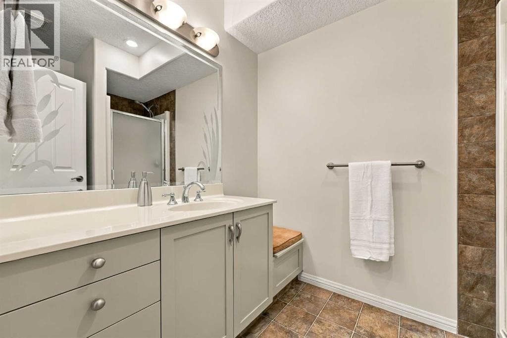 65 Aspen Ridge Crescent SW property photo 43
