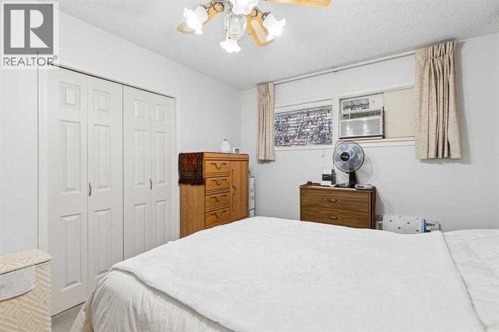 275 Northmount Drive NW property photo 14