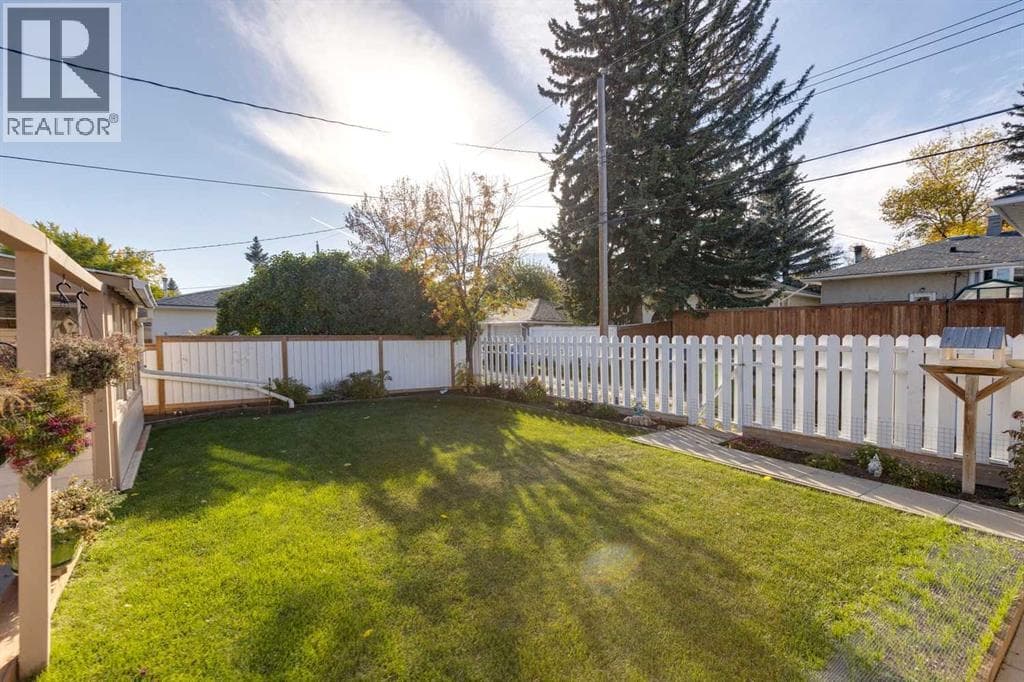 275 Northmount Drive NW property photo 30