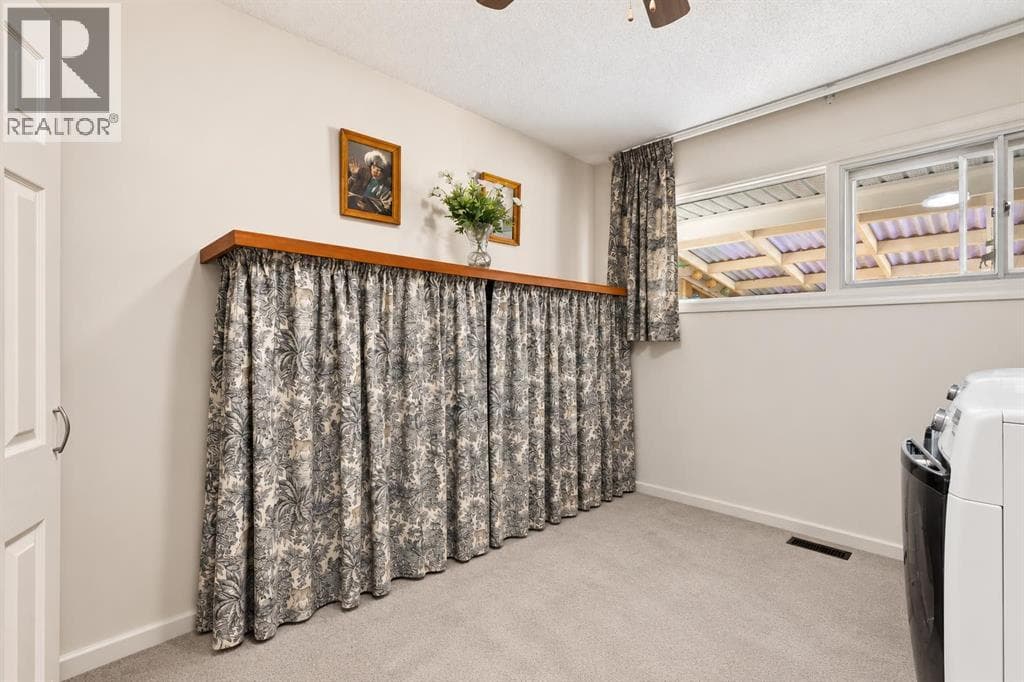 275 Northmount Drive NW property photo 15