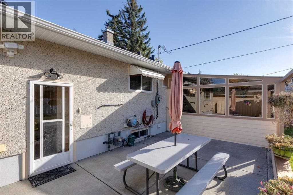 275 Northmount Drive NW property photo 35