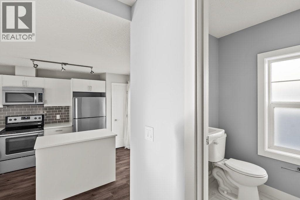 4 Evanscrest Gardens NW property photo 25