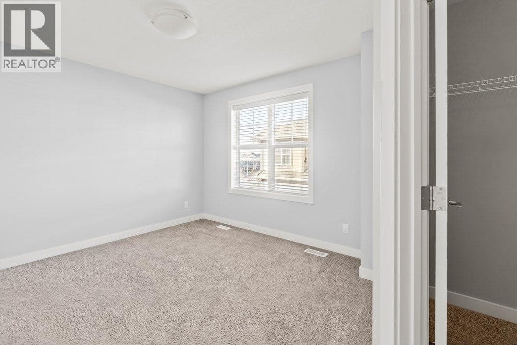 4 Evanscrest Gardens NW property photo 33
