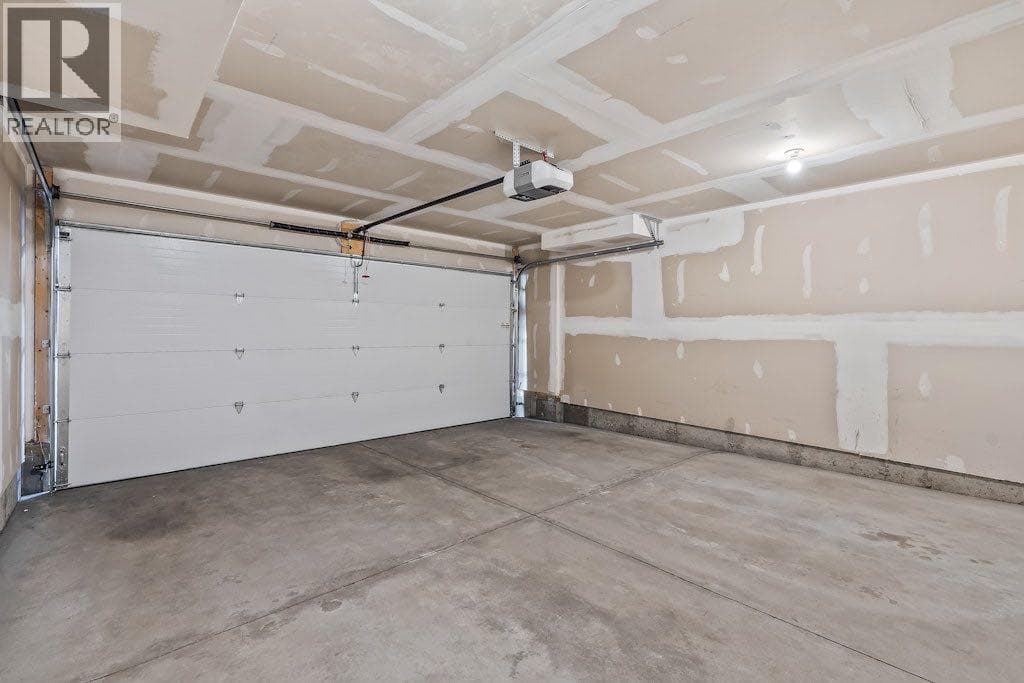 4 Evanscrest Gardens NW property photo 47