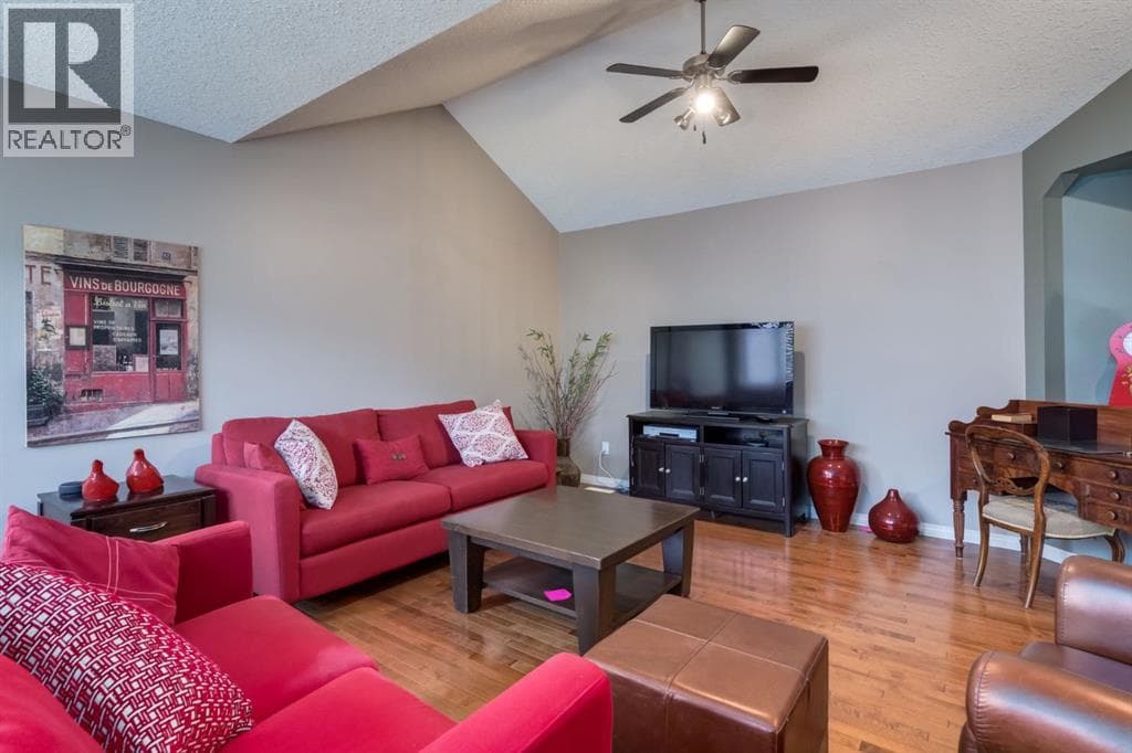 218 Springbank Villas SW property photo 18