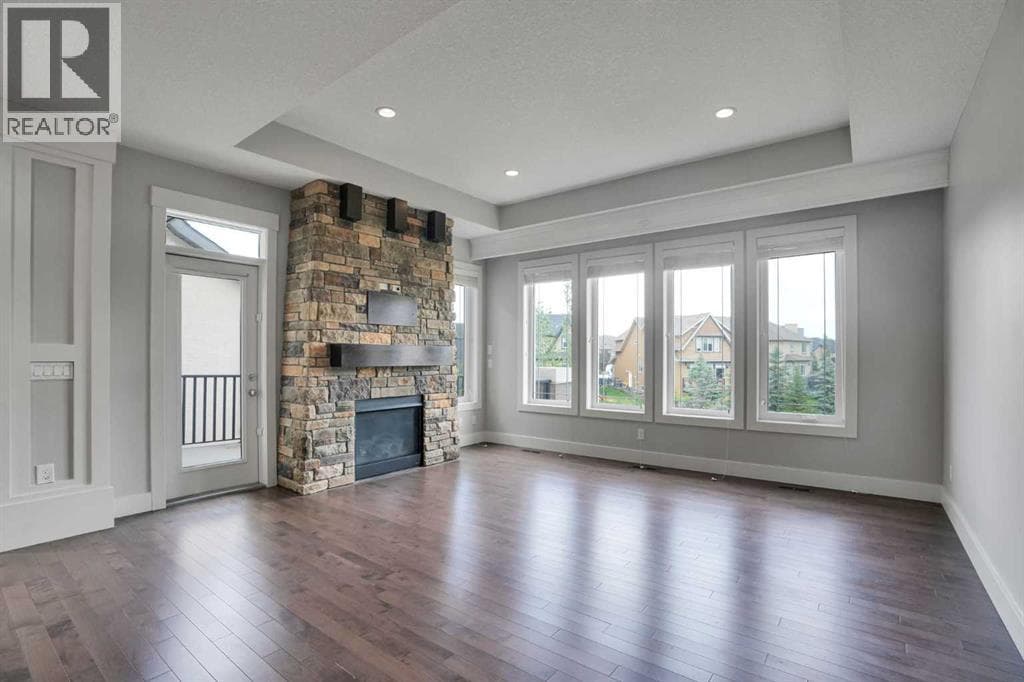 92 Masters Court SE property photo 6