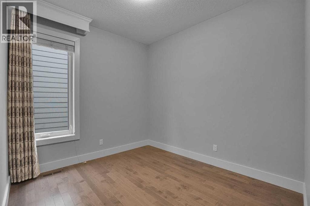 92 Masters Court SE property photo 5