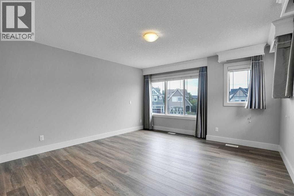 92 Masters Court SE property photo 21