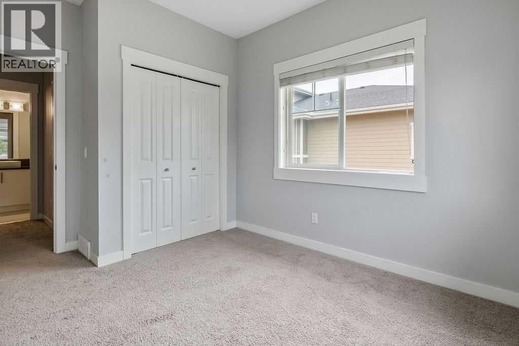 22 West Coach Manor SW property photo 18
