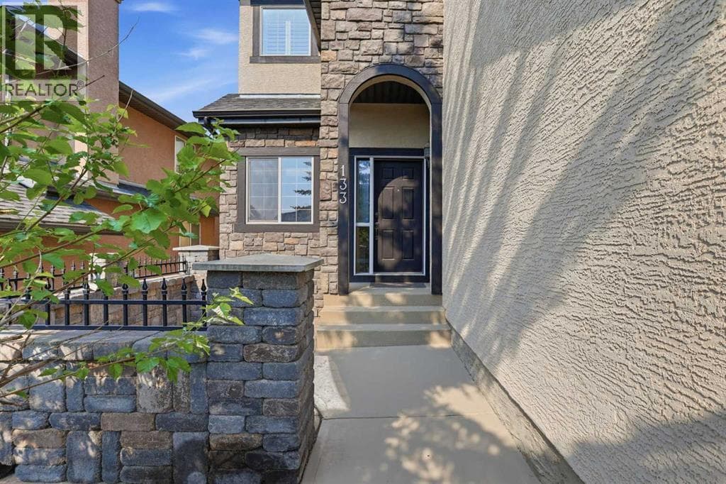 133 Aspen Stone Road SW property photo 2