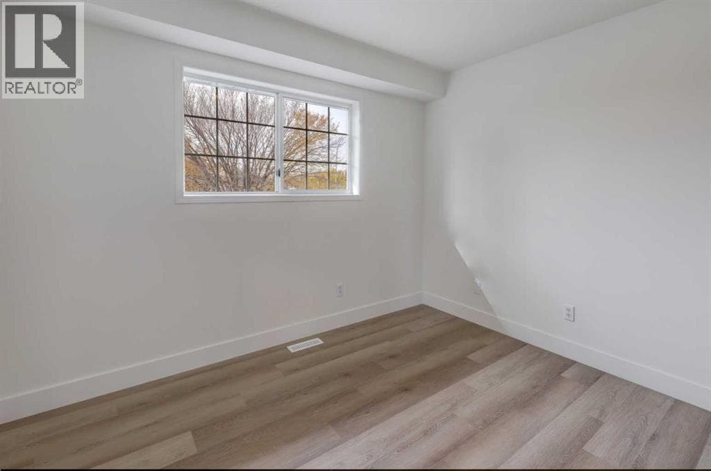826 Coventry Drive NE property photo 22